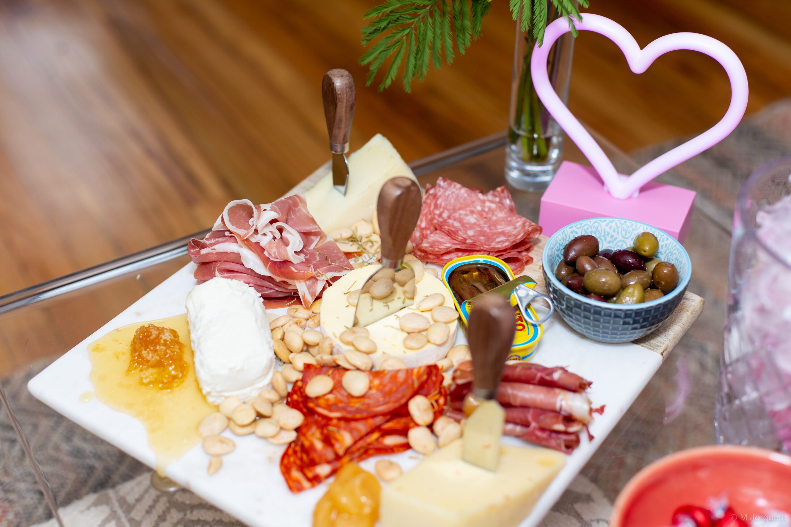 GALENTINE'S DAY PARTY CHEESE BOARD MENU